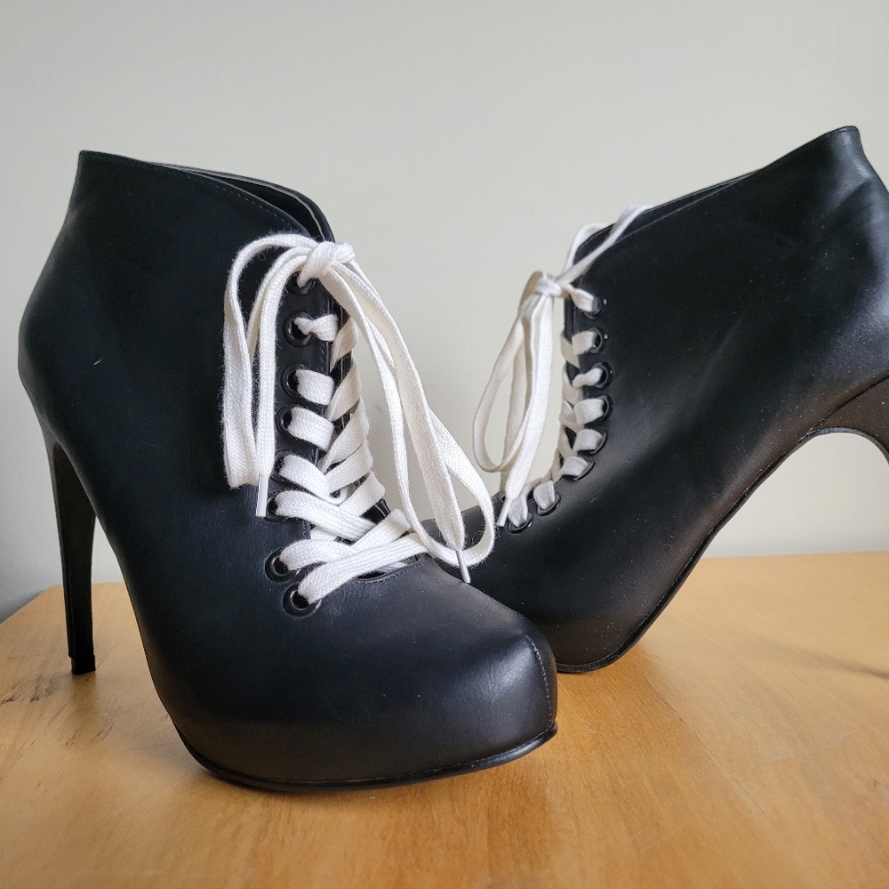 Michael Antonio Lace up boot style stilettos